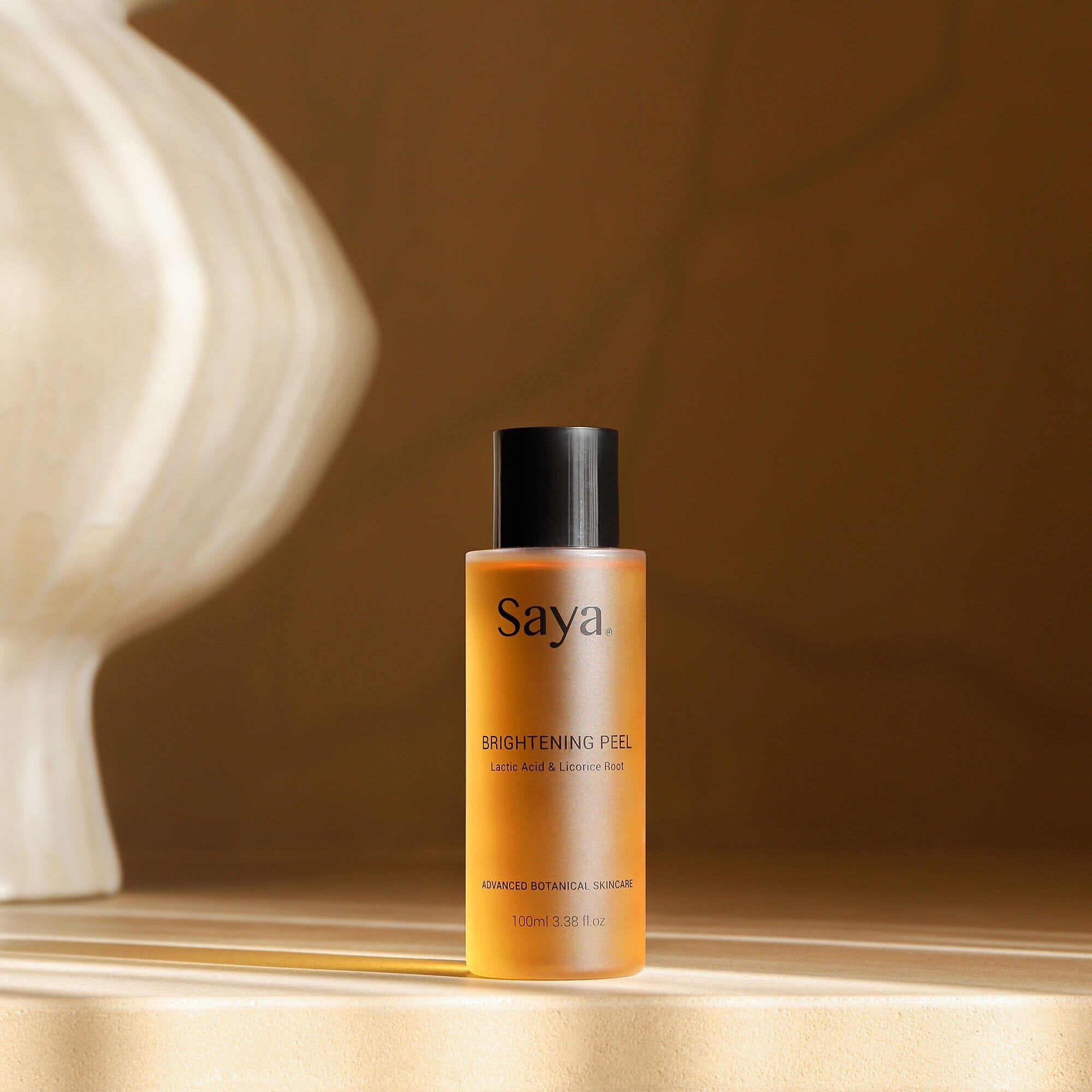 Brightening Peel Exfoliator Saya 